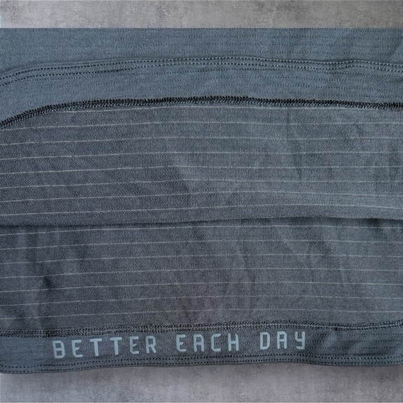 Lululemon Michael Phelps Chilly GOAT Short Sleeve License to Train- NWT - Picture 3 of 4